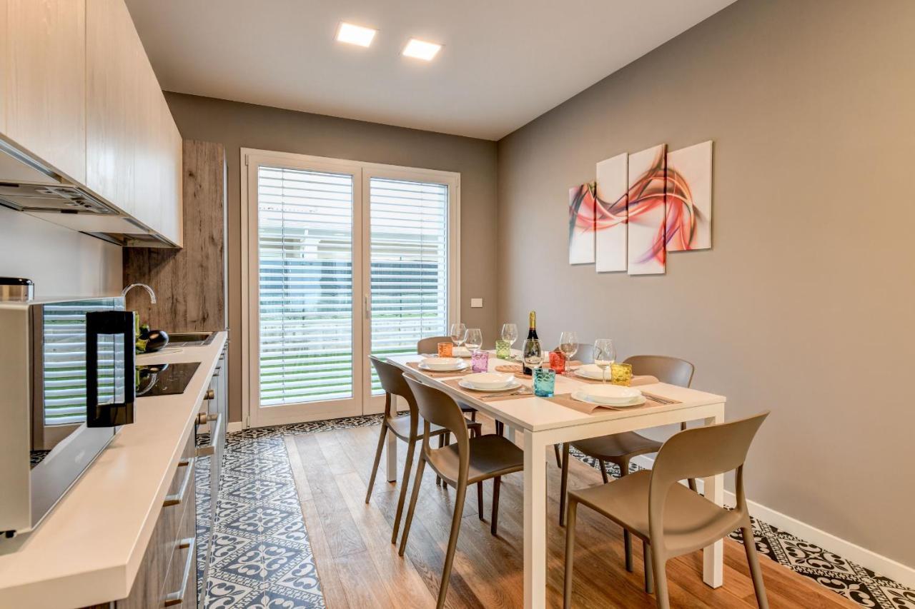 Villette Dolci Luxury Homes 페스키에라델가르다 외부 사진